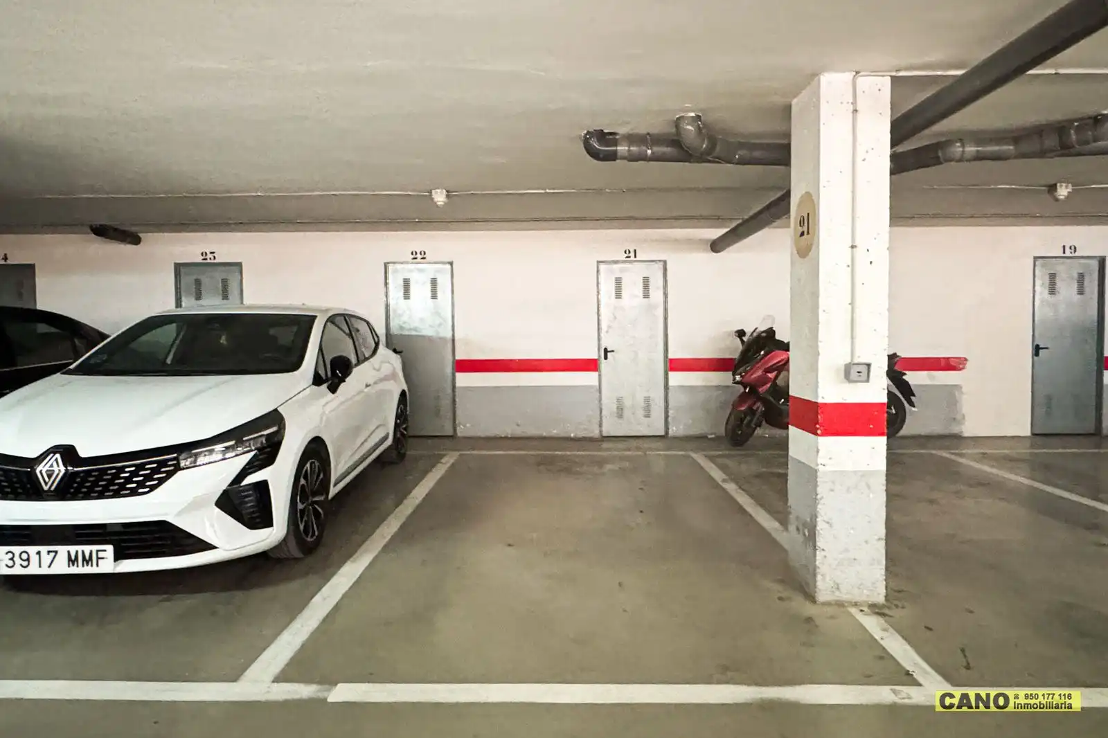 Parking de Piso en venta en Almería con Aire acondicionado, Calefacción y Trastero