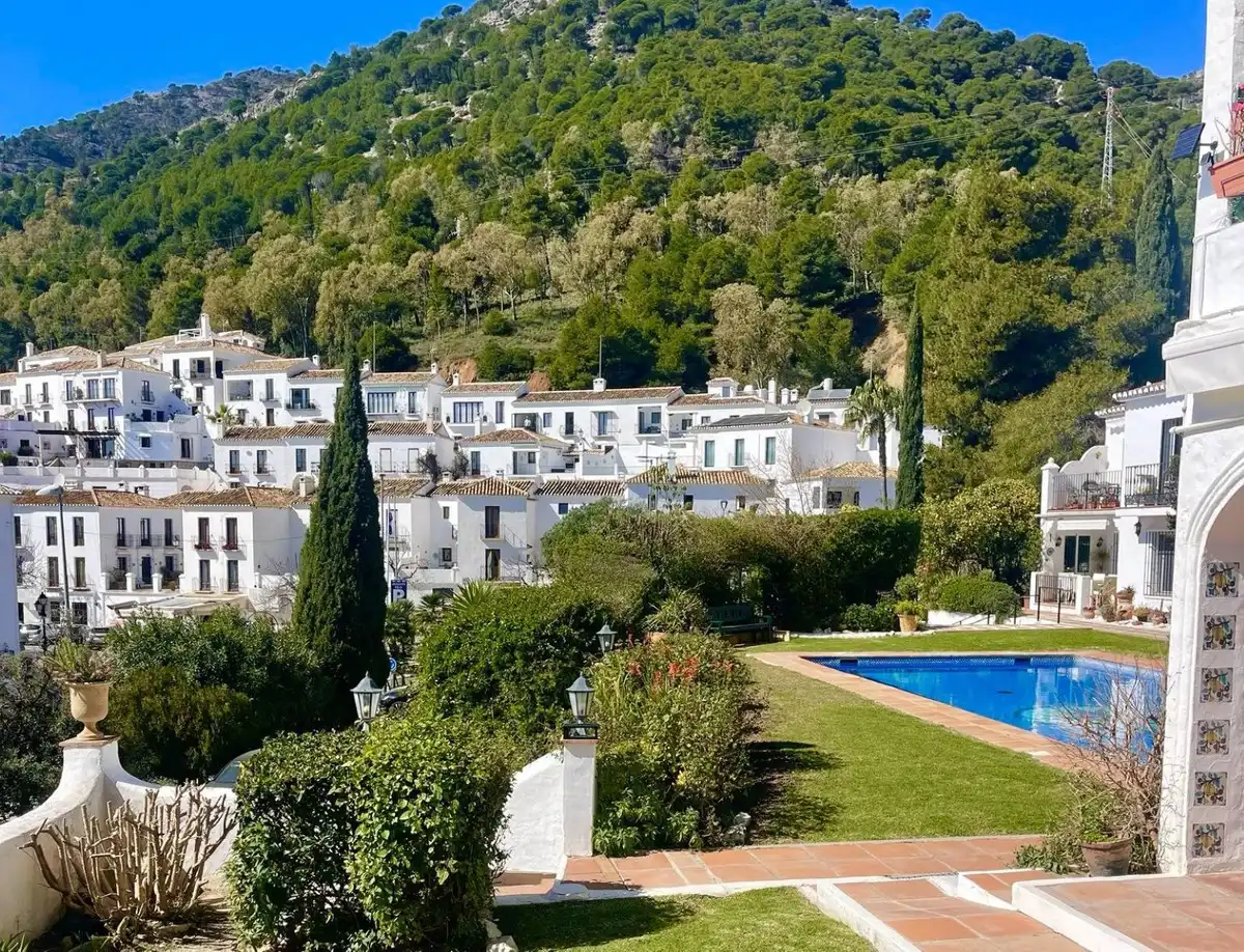 Vista exterior de Ático en venta en Mijas con Aire acondicionado, Calefacción y Terraza