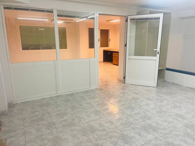 Local comercial en Venta en Carrer de Daimús, 14 en Corea