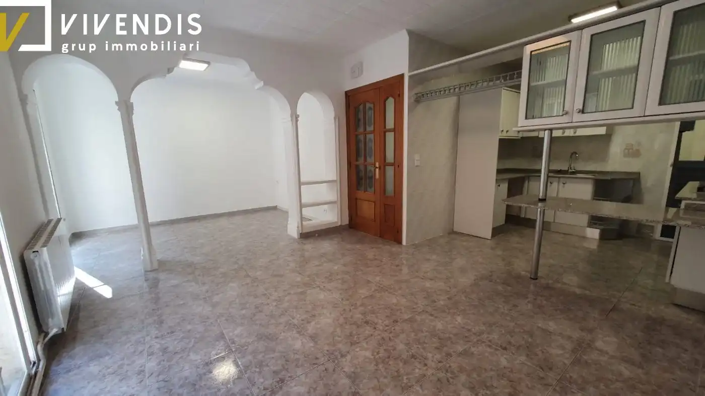 Außenansicht von Wohnung zum Verkauf in Lleida mit Heizung, Terrasse und Balkon