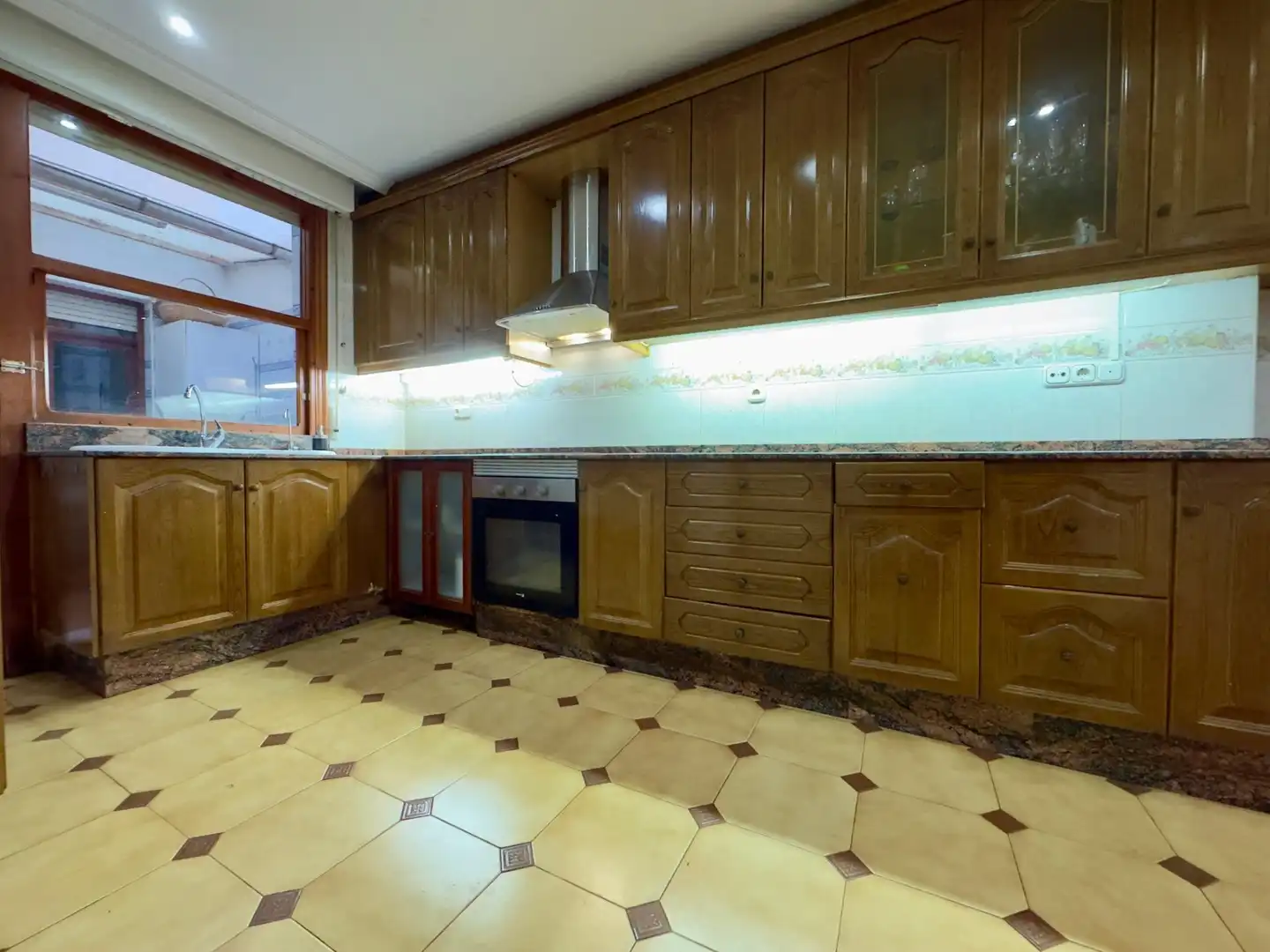 Cocina de Planta baja en venta en Aspe con Aire acondicionado, Calefacción y Trastero