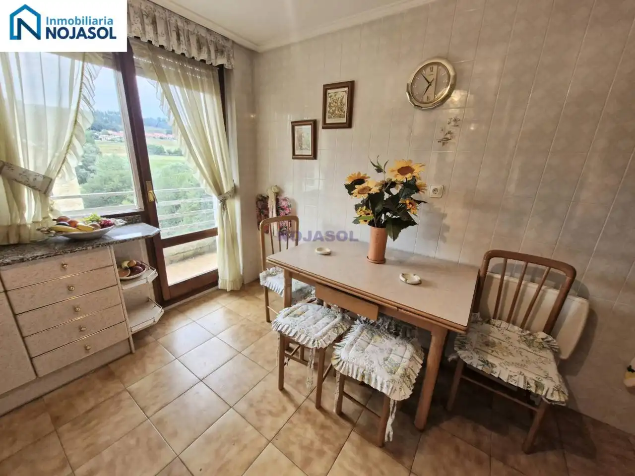 Comedor de Piso en venta en Hazas de Cesto con Parquet, Terraza y Amueblado