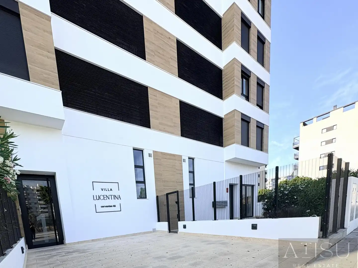 Vista exterior de Pis en venda en Alicante / Alacant amb Aire condicionat, Calefacció i Terrassa