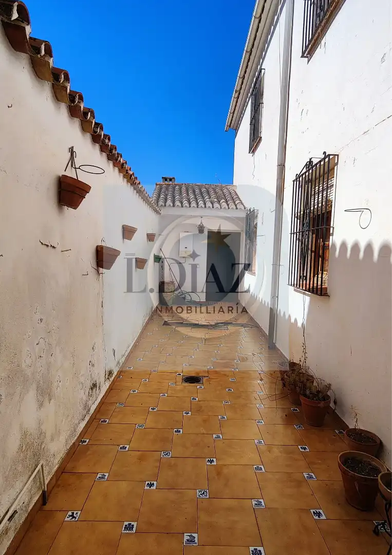 Vista exterior de Casa adosada en venta en Casabermeja con Terraza y Amueblado