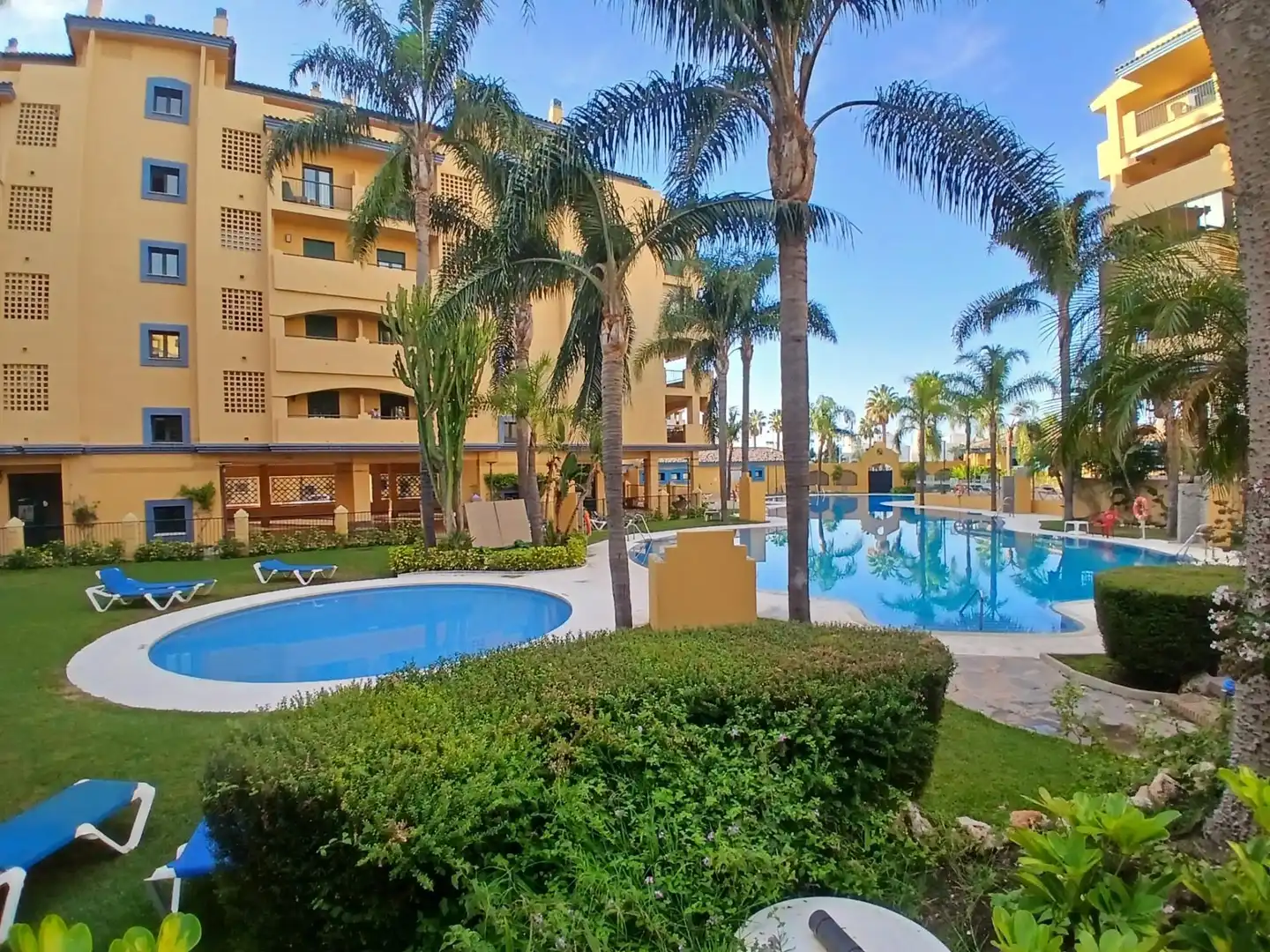 Flat with pool for sale in San Pedro de Alcántara