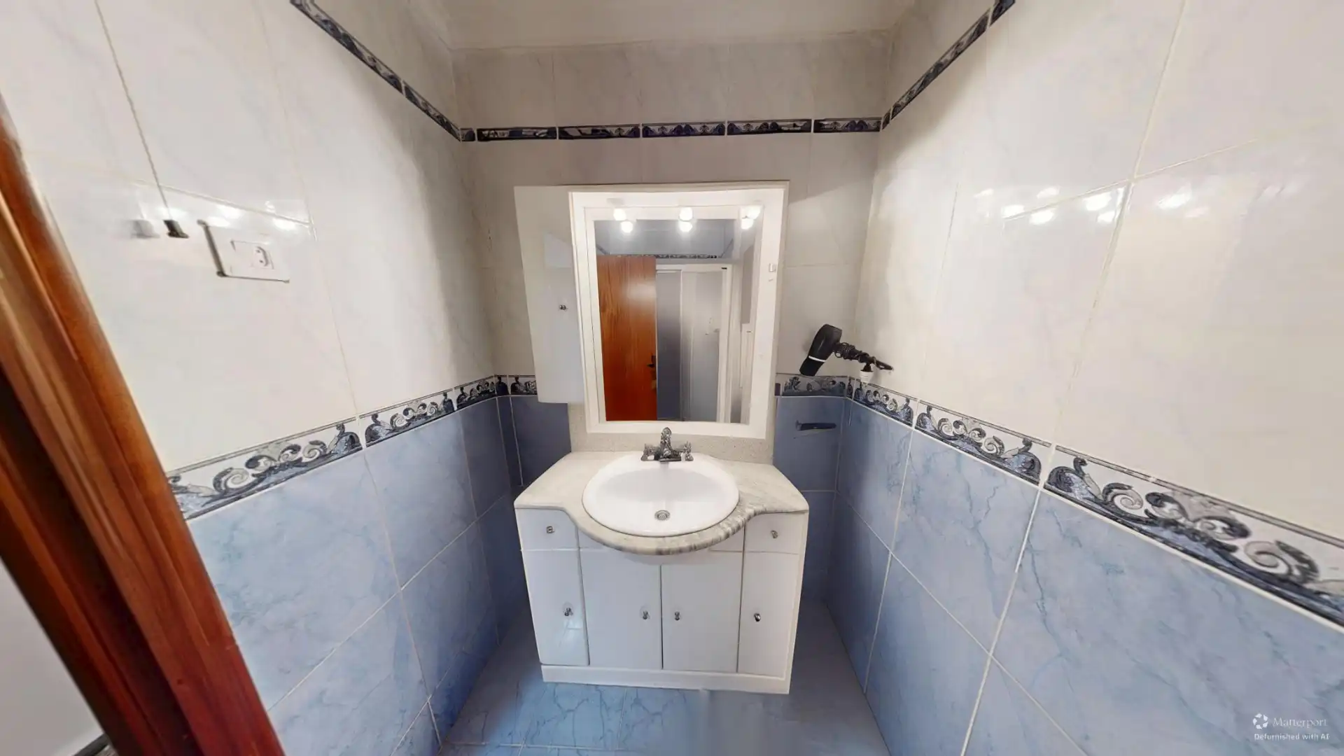 Baño de Piso en venta en Alicante / Alacant con Terraza y Internet