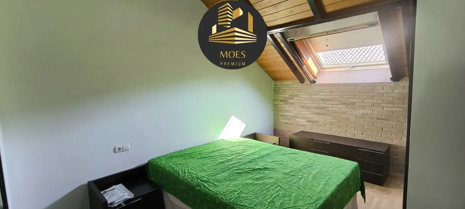 Habitación de Piso en venta en Úbeda con Aire acondicionado, Calefacción y Trastero
