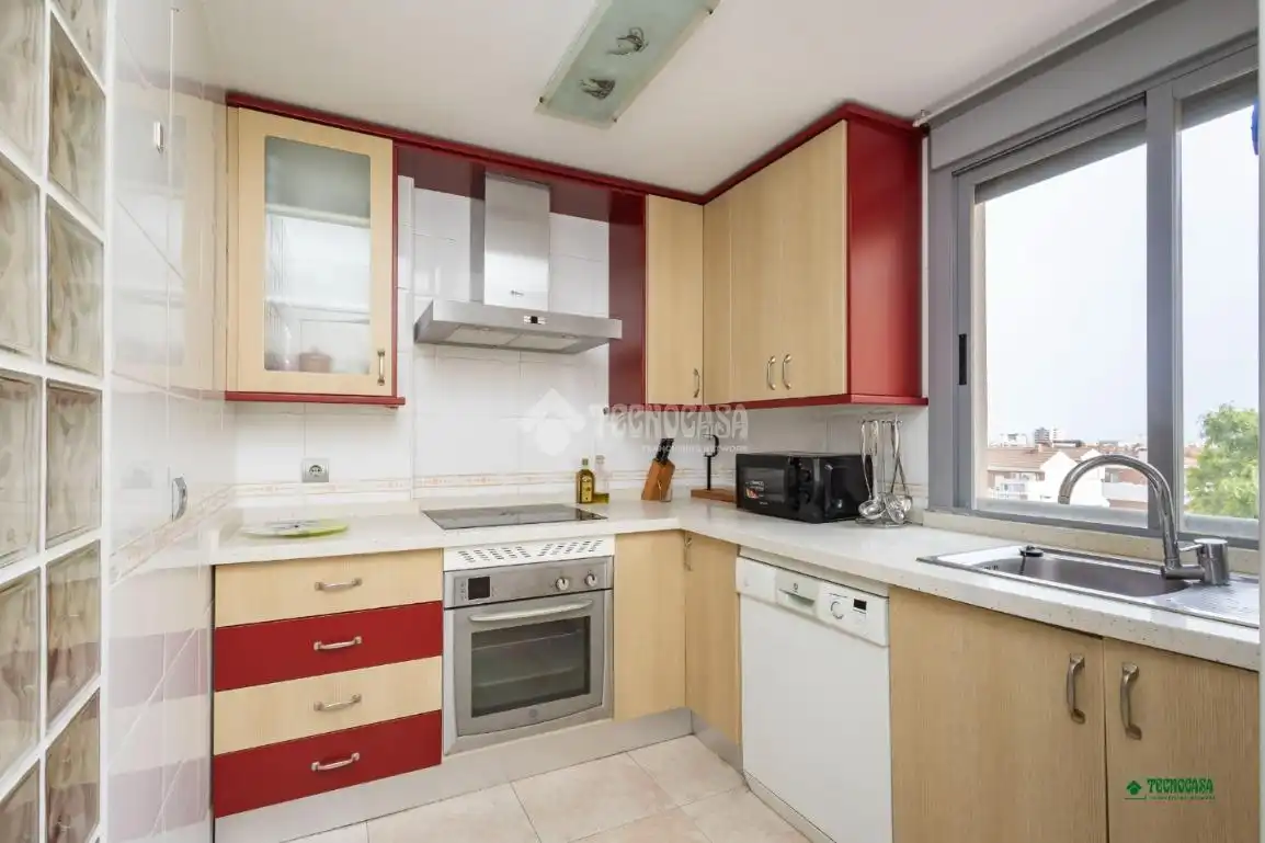 Cocina de Piso en venta en Almería con Amueblado