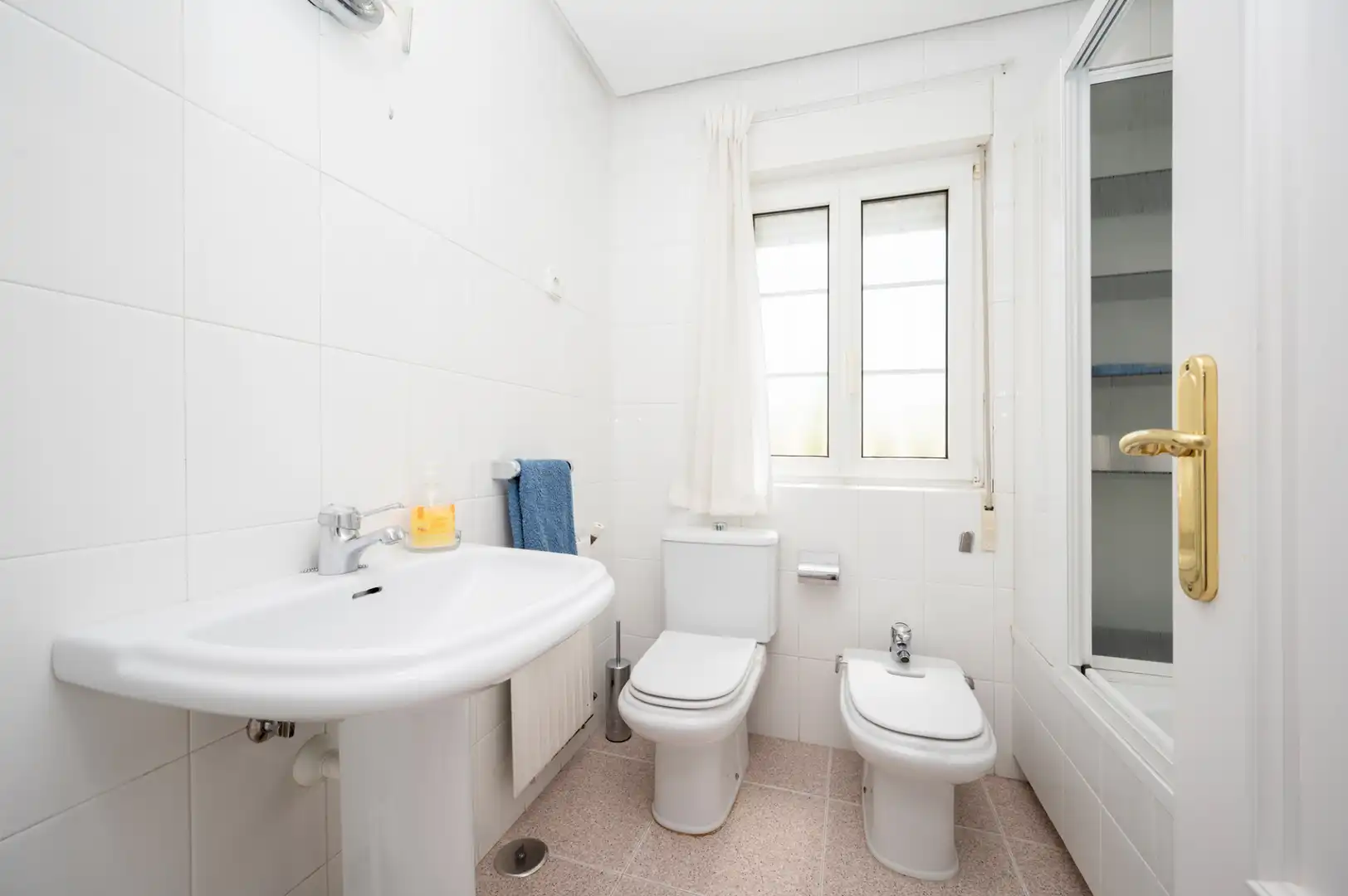 Baño de Casa o chalet en venta en Colmenar Viejo con Aire acondicionado, Calefacción y Jardín privado
