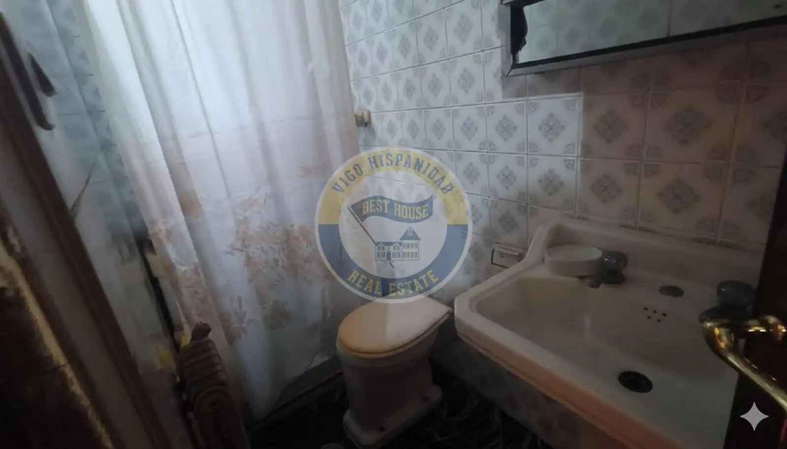 Bathroom of Houses for sale in Vigo   with Private garden