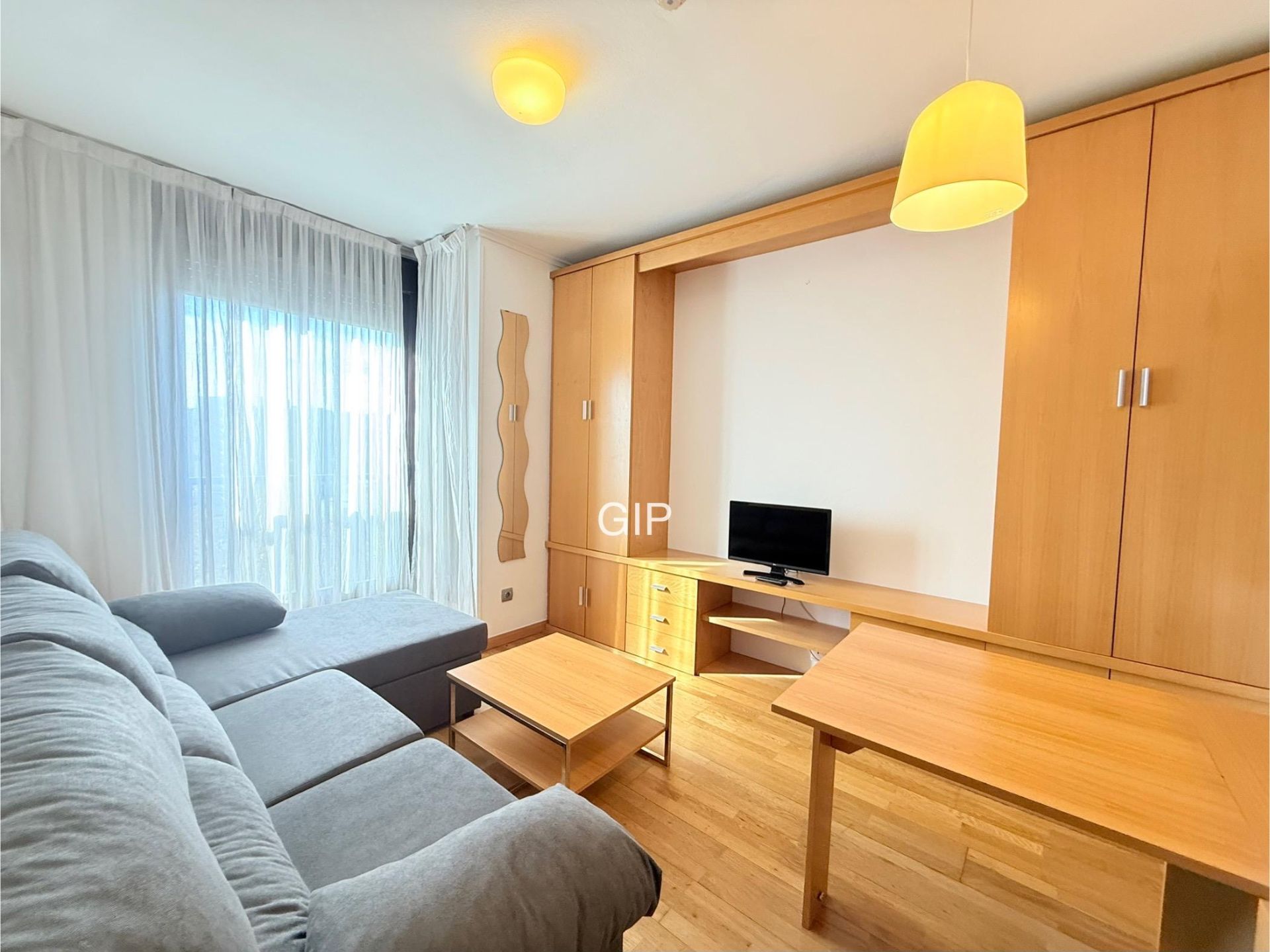 Living room of Apartment to rent in  Madrid Capital  with Air Conditioner, Heating and Parquet flooring