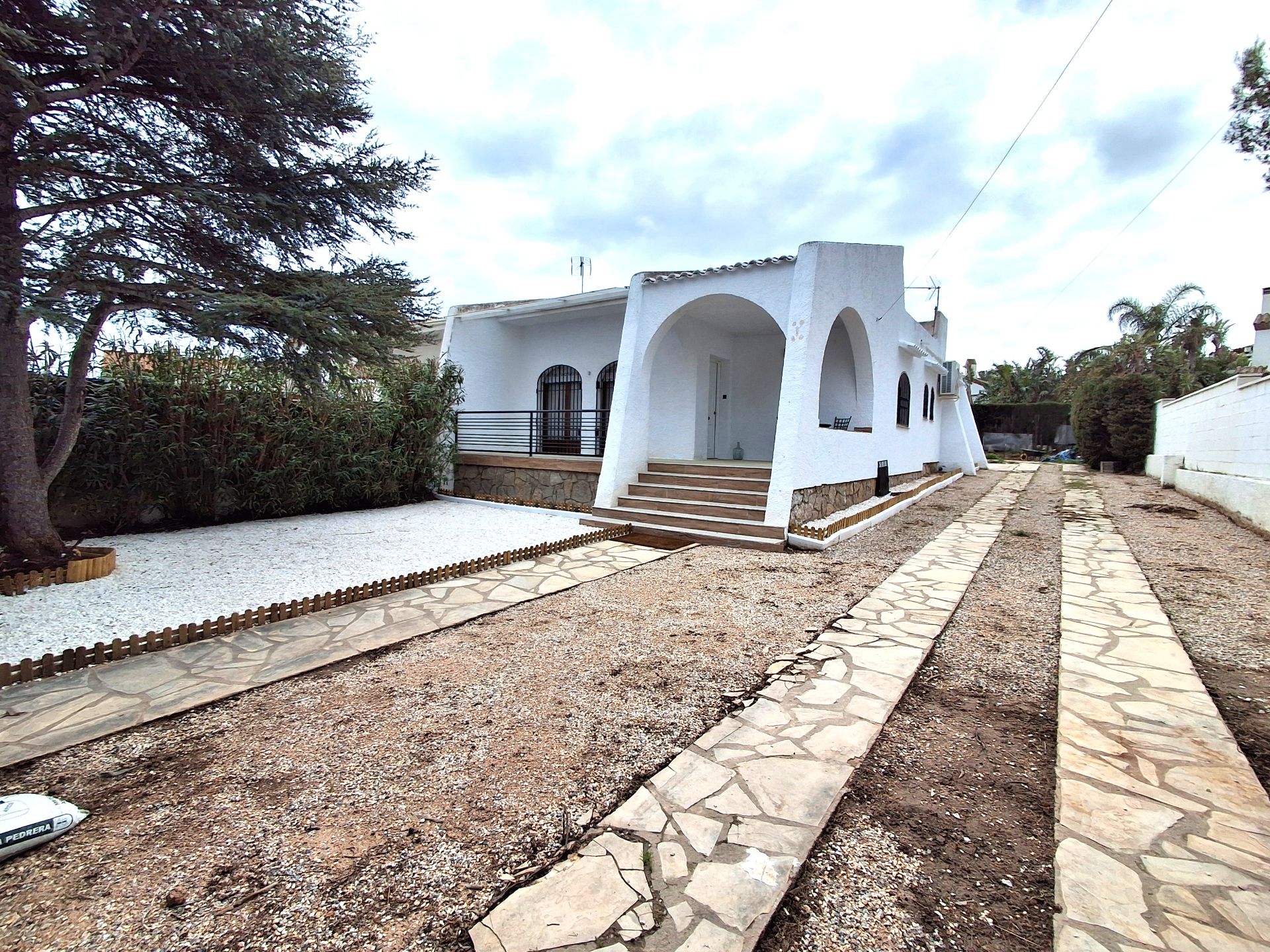 Exterior view of House or chalet for sale in Mont-roig del Camp  with Air Conditioner, Heating and Private garden