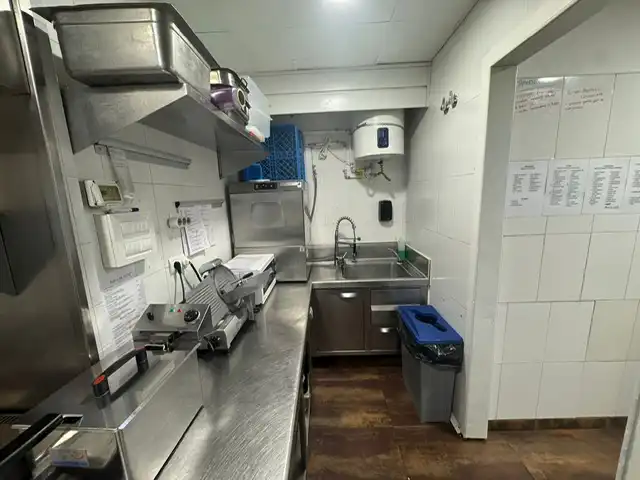 Cocina de Local en traspaso en Manresa con Aire acondicionado, Calefacción y Terraza
