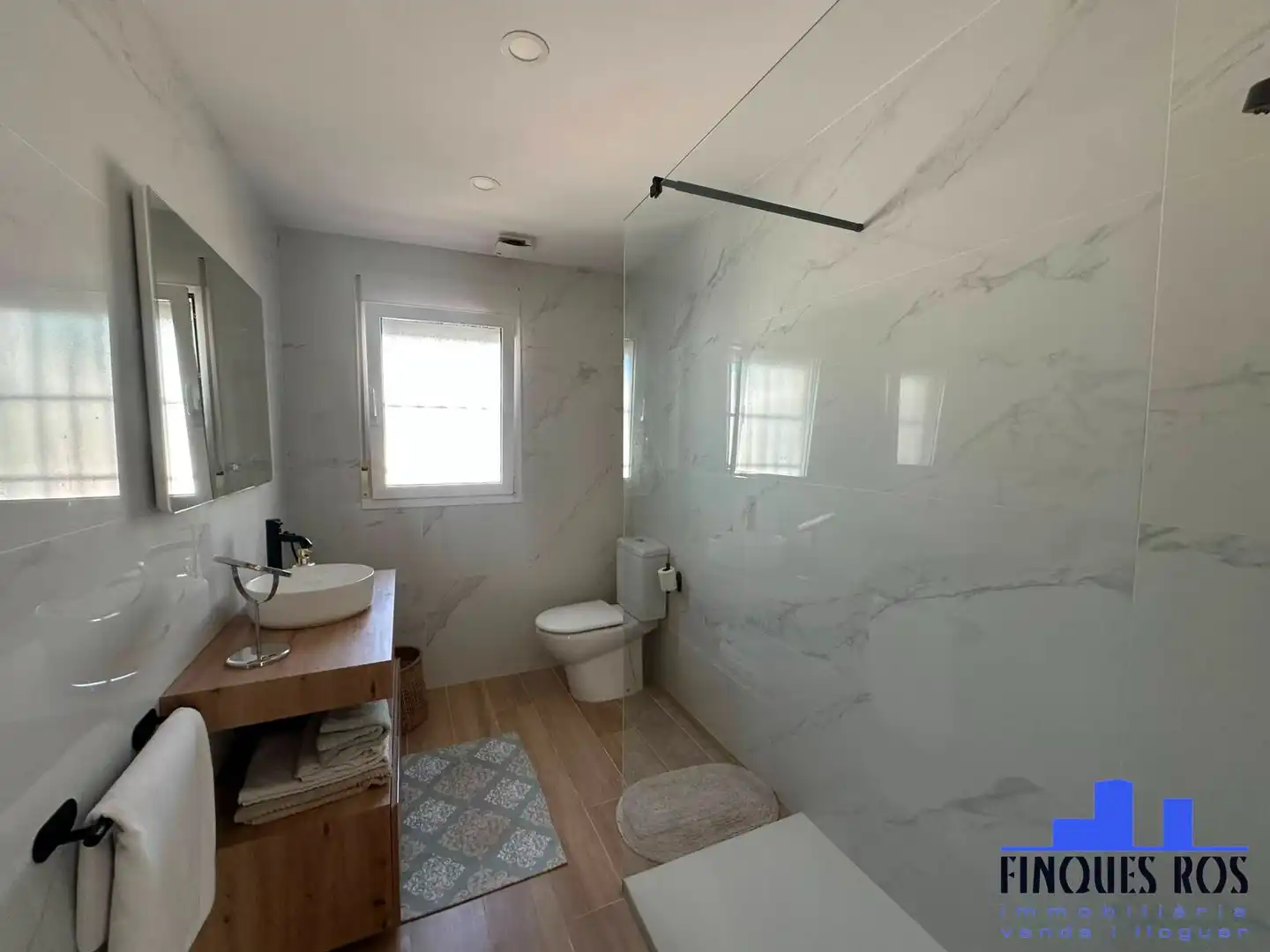 Baño de Casa o chalet en venta en Vinaròs con Aire acondicionado, Calefacción y Jardín privado