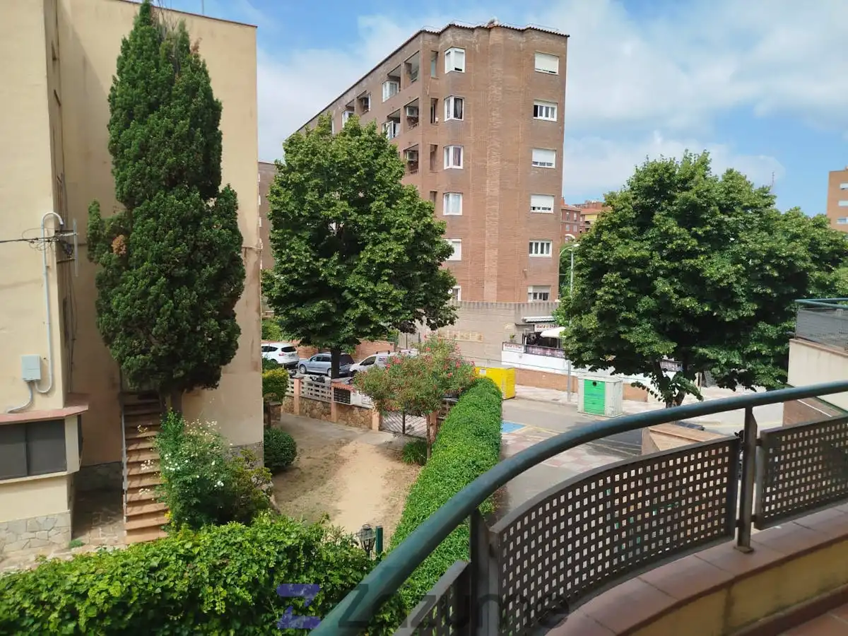 Außenansicht von Wohnungen zur Miete in Lloret de Mar mit Klimaanlage, Terrasse und Schwimmbad