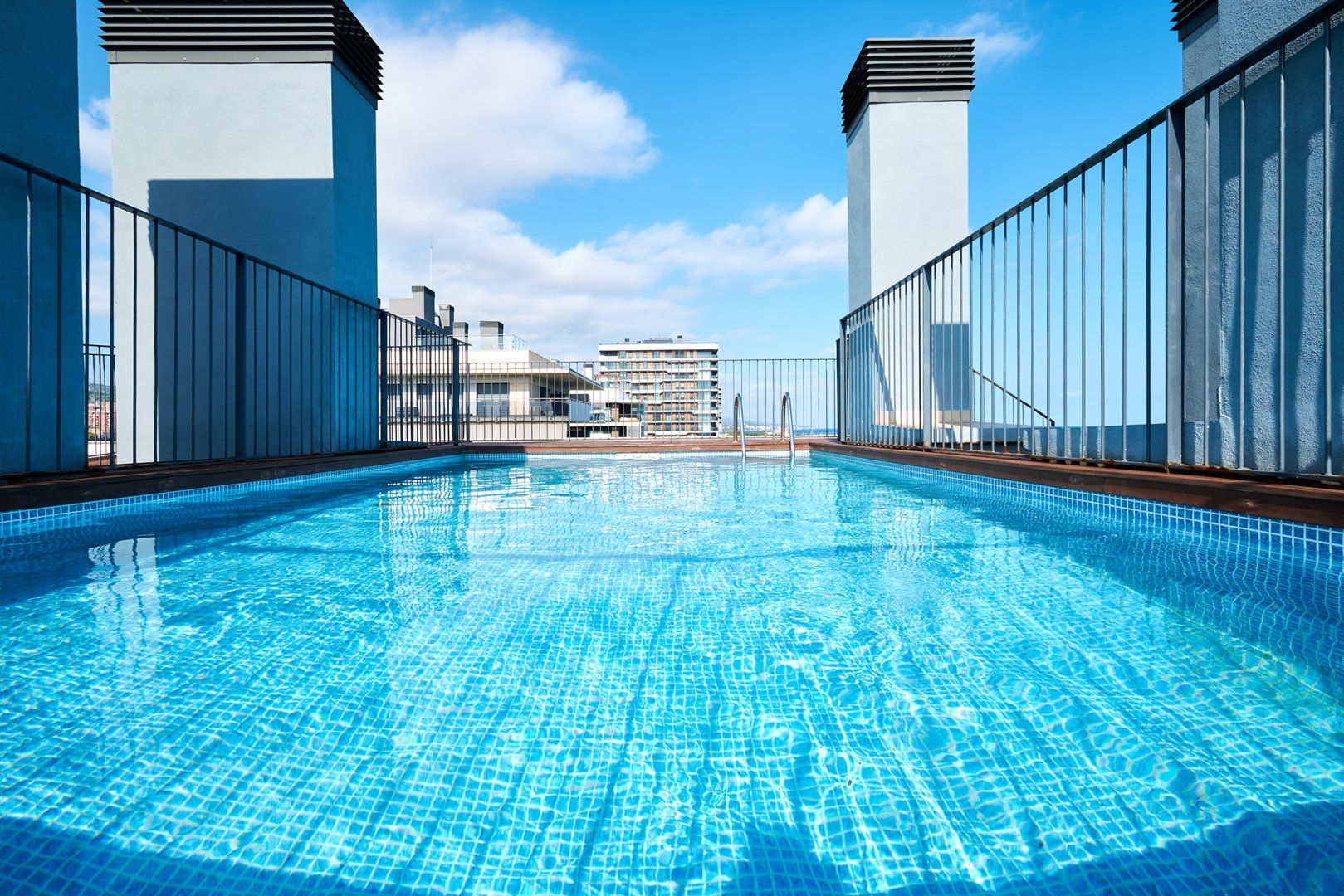 Piscina de Pis en venda en Mataró amb Aire condicionat, Terrassa i Piscina