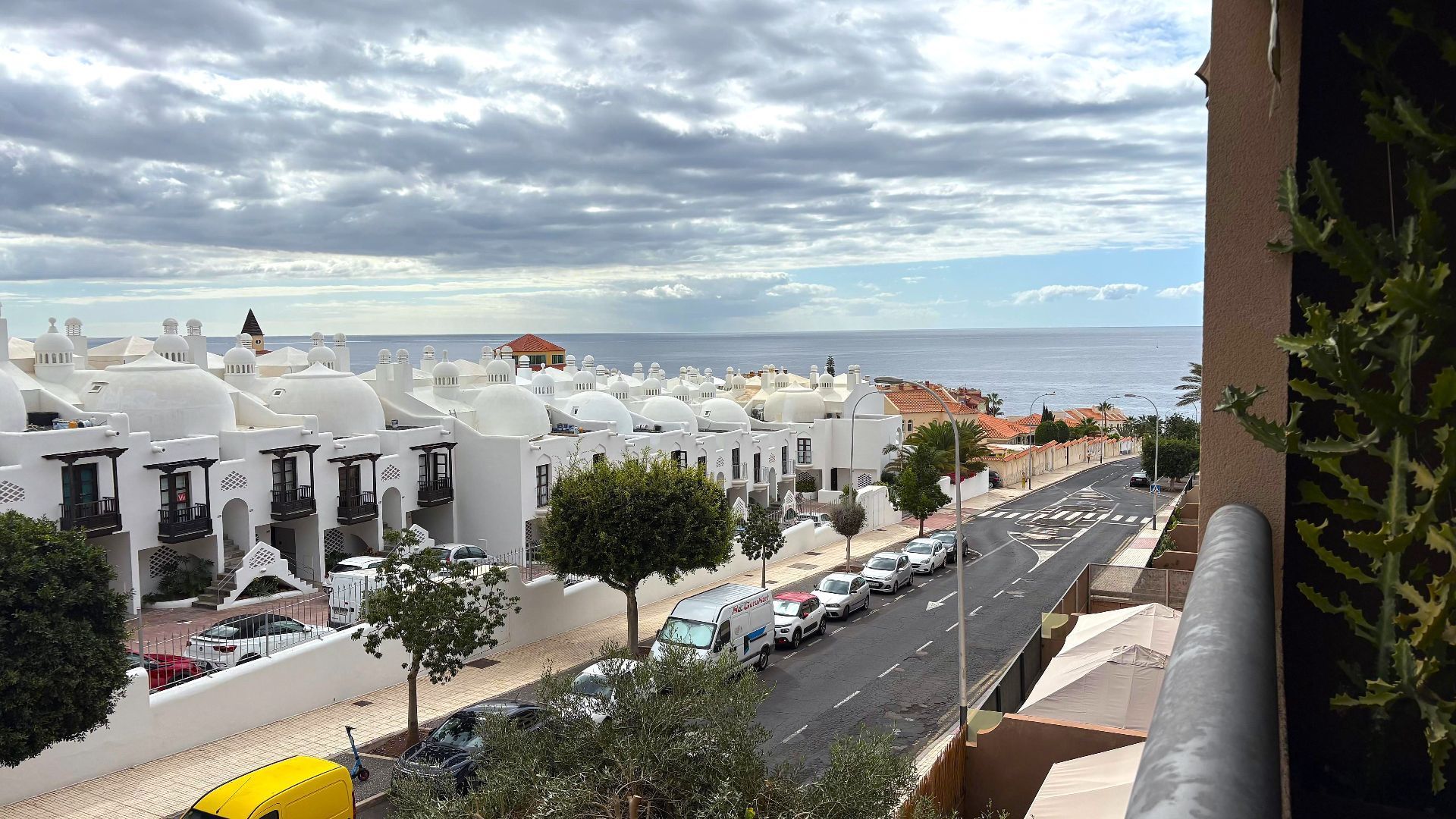 Exterior view of Apartment to rent in Adeje  with Air Conditioner, Terrace and Storage room