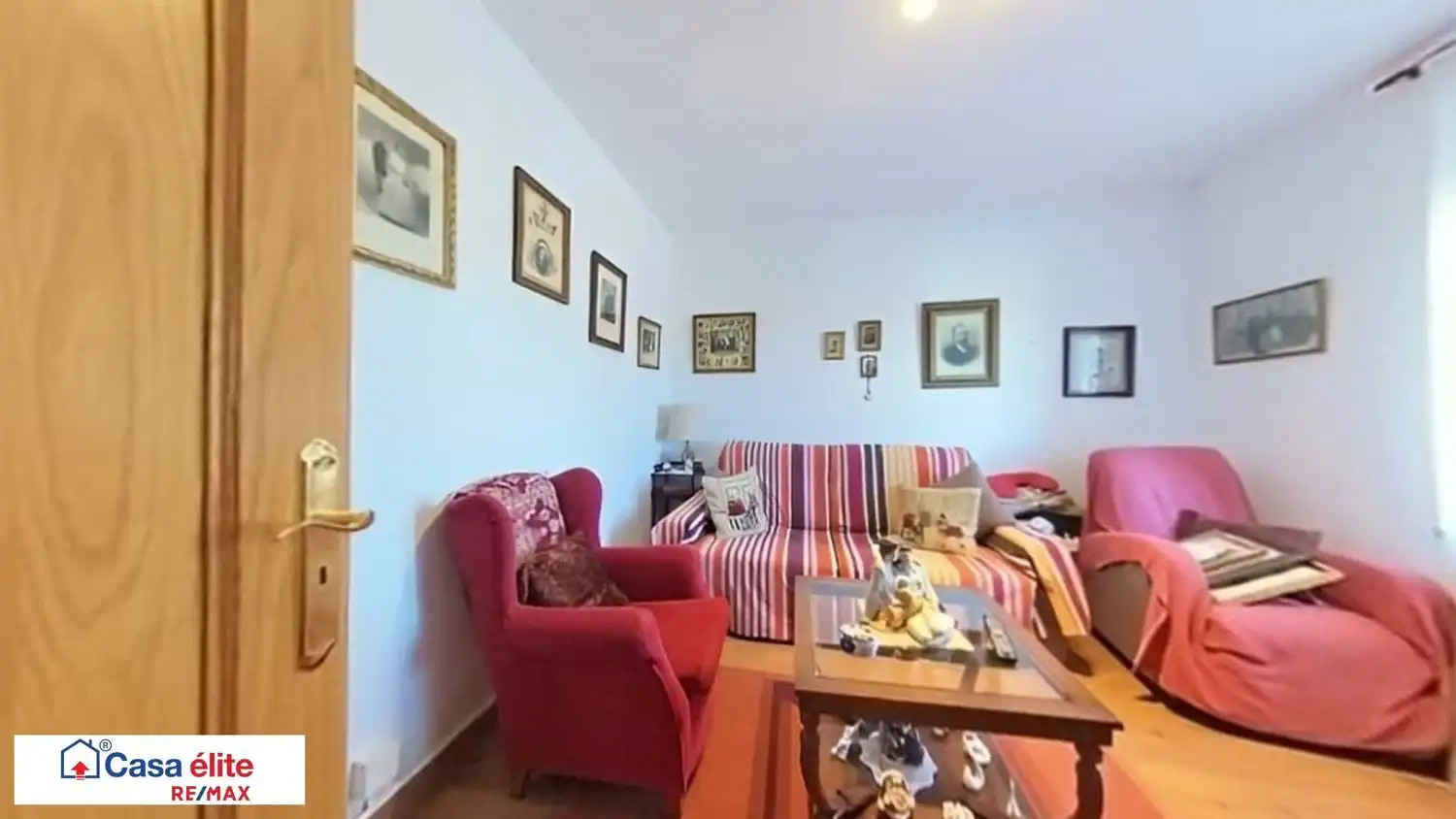 Sala d'estar de Casa o xalet en venda en Valderrey amb Calefacció, Terrassa i Traster