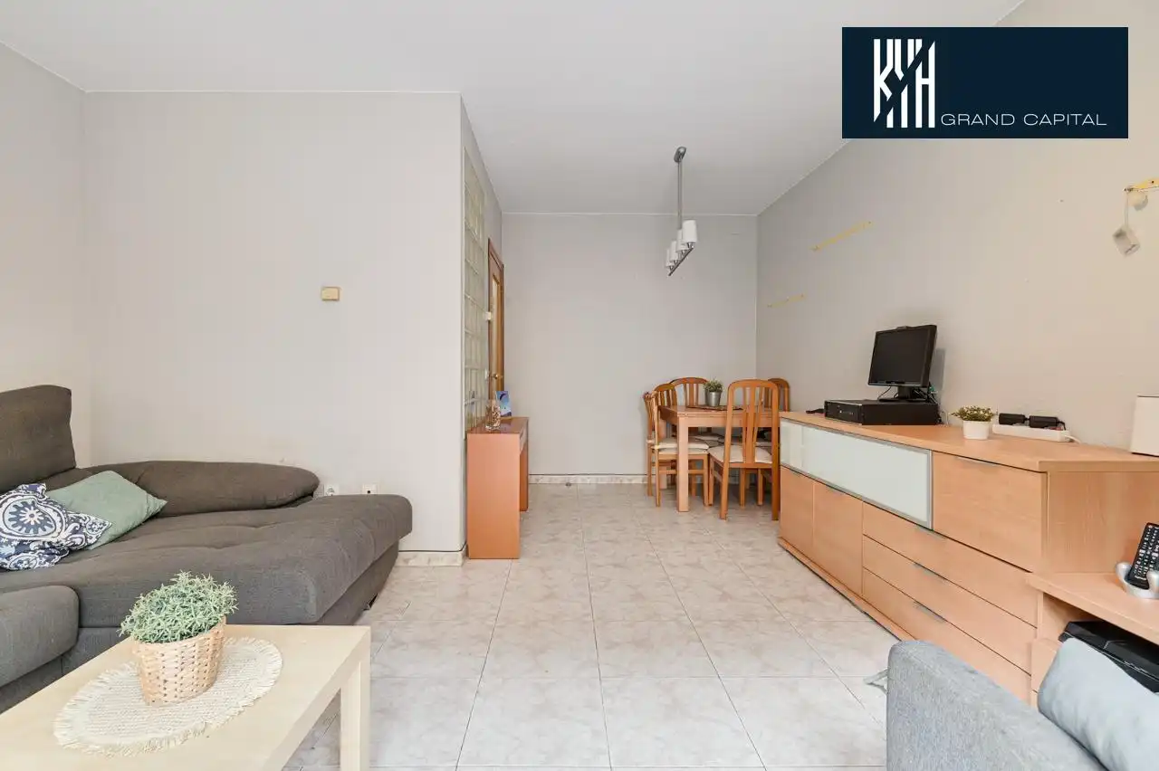Maison mitoyenne avec terrasse à vendre à Calle JOSEP FONTBERNAT, imagen 5
