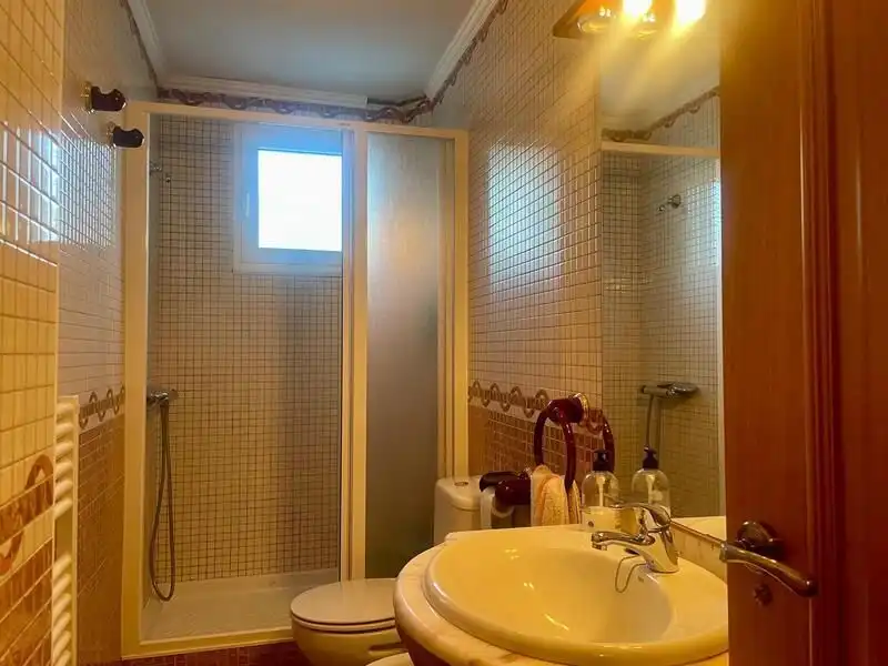 Bathroom of Flat for sale in Pontedeume  with Heating