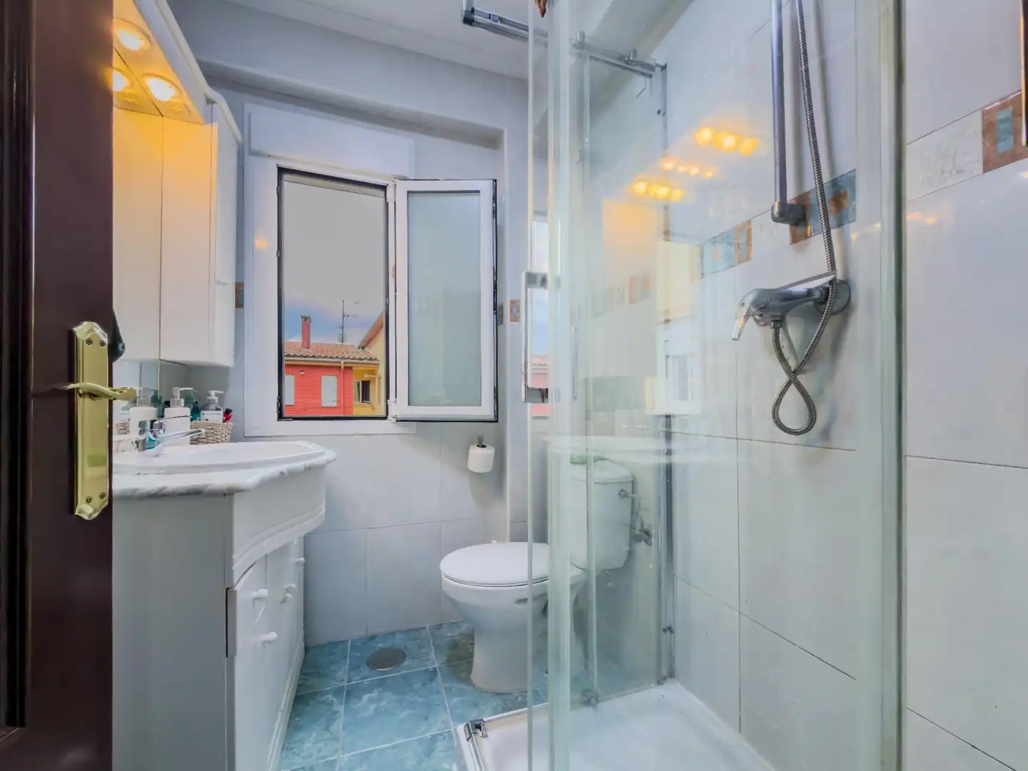 Bathroom of Flat for sale in Santa María de Cayón  with Heating and Furnished