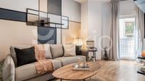 Sala d'estar de Apartament de lloguer en  Madrid Capital amb Aire condicionat