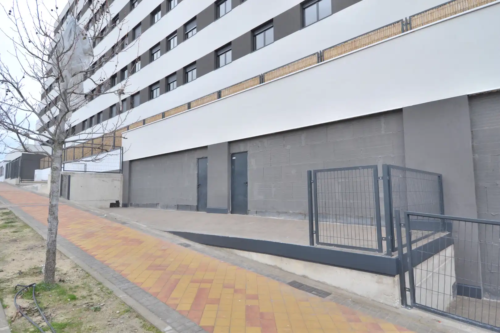 Gewerbefläche zur Miete in Avenida de Juan Pablo II 111