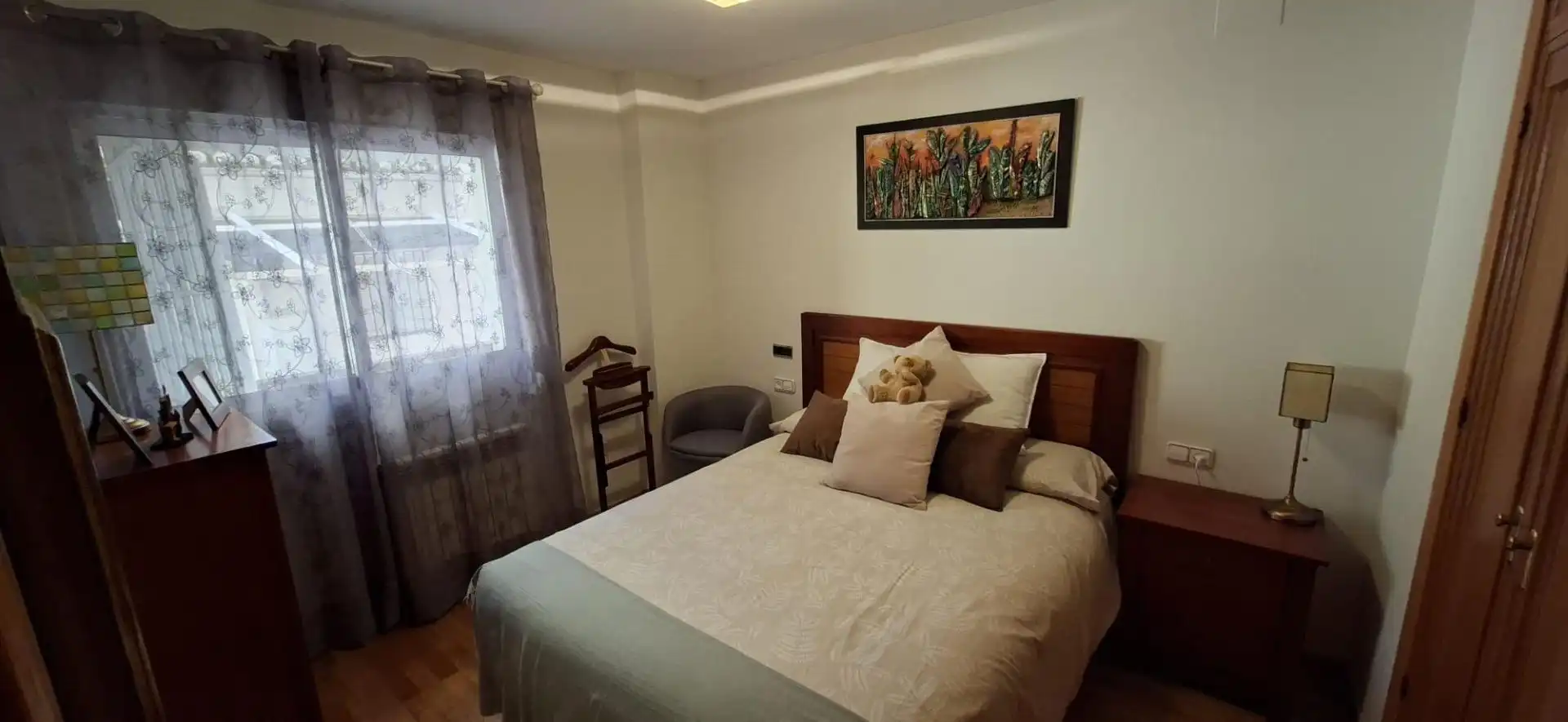 Habitación de Piso de alquiler en Granada con Calefacción, Amueblado y Balcón