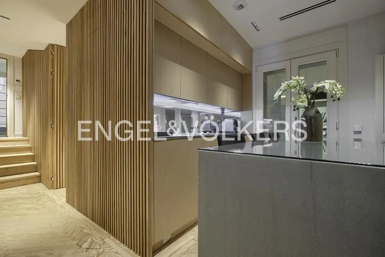 Cocina de Piso de alquiler en Madrid con Aire acondicionado, Calefacción y Jardín privado