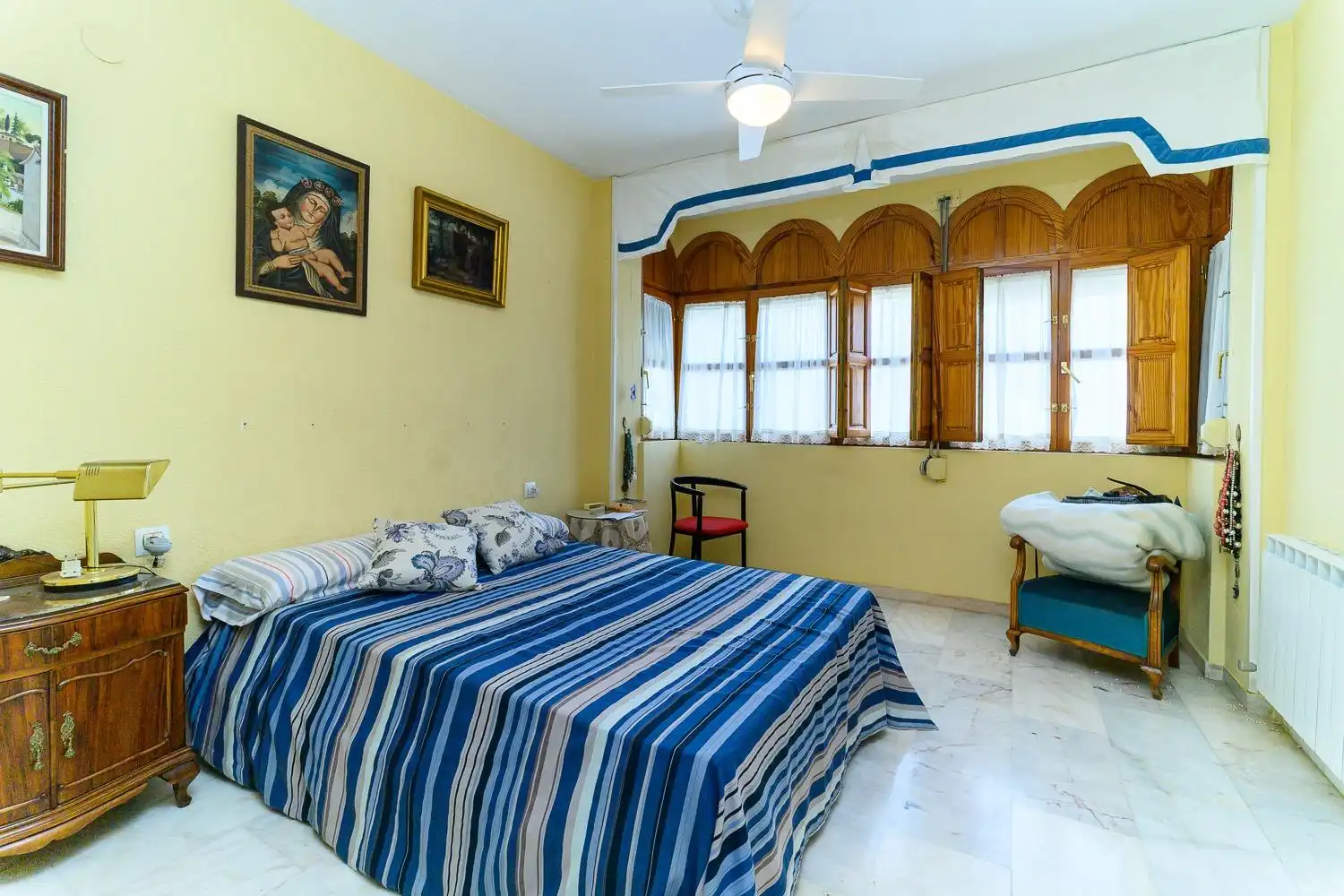 Dormitori de Casa o xalet en venda en Albolote amb Piscina
