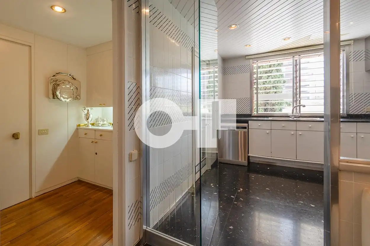 Piso con terraza en venta en Carrer Carrer Jacinto Benavente, imagen 27