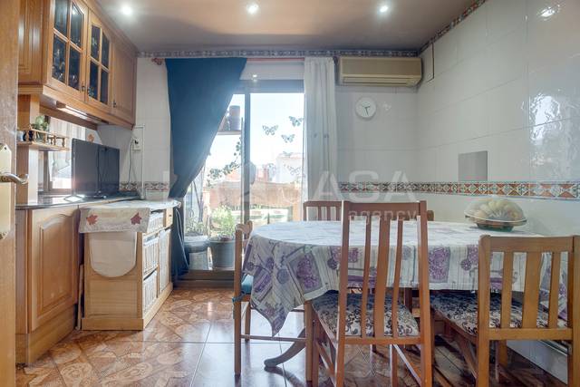 Piso en Venta en Rambla de Prim en La Verneda i la Pau