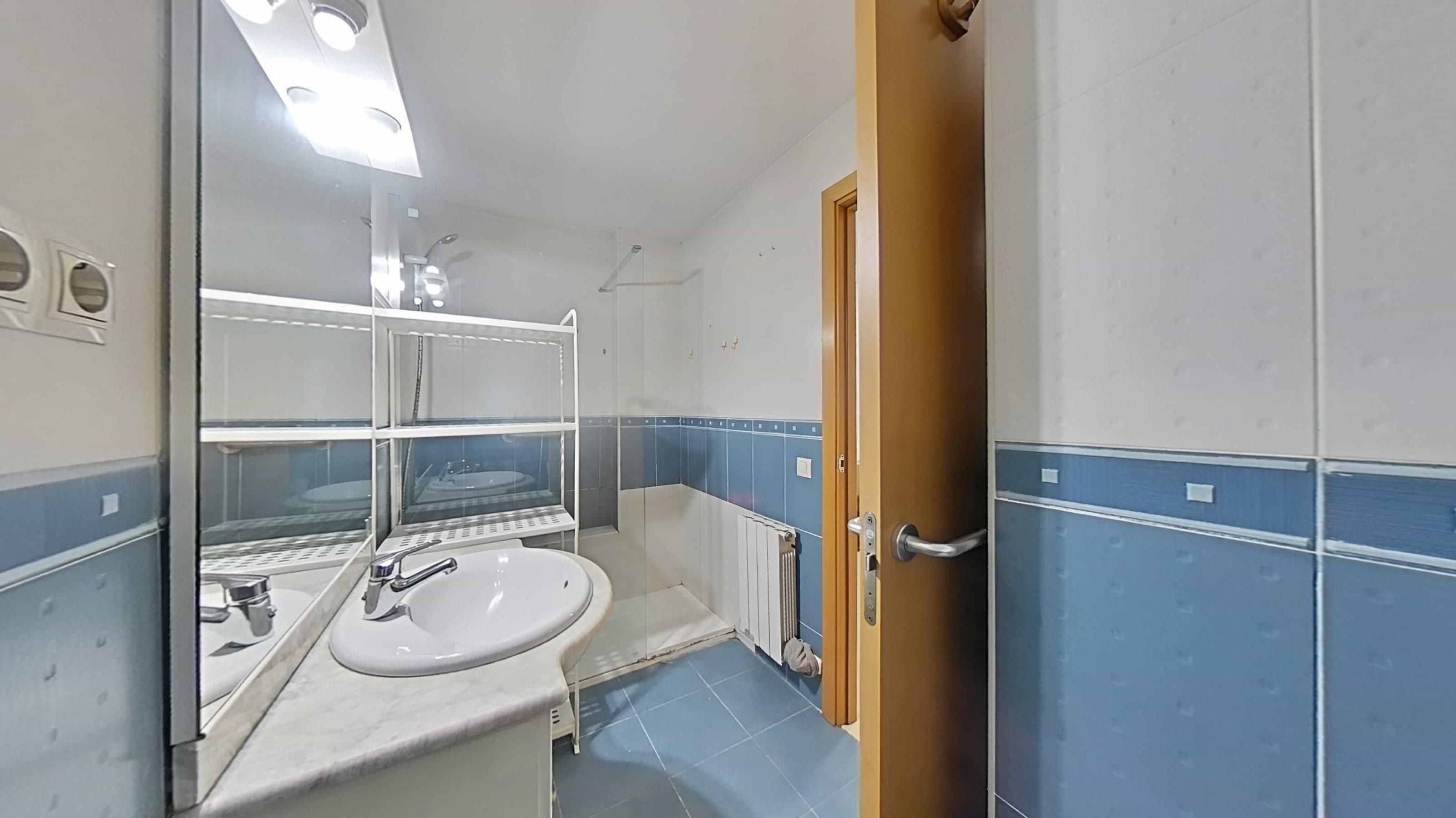 Baño de Piso en venta en Sant Sadurní d'Anoia con Aire acondicionado, Calefacción y Terraza