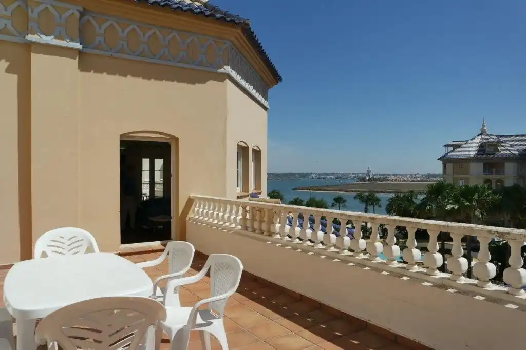 Apartment mit Pool zum Verkauf in Punta del Moral
