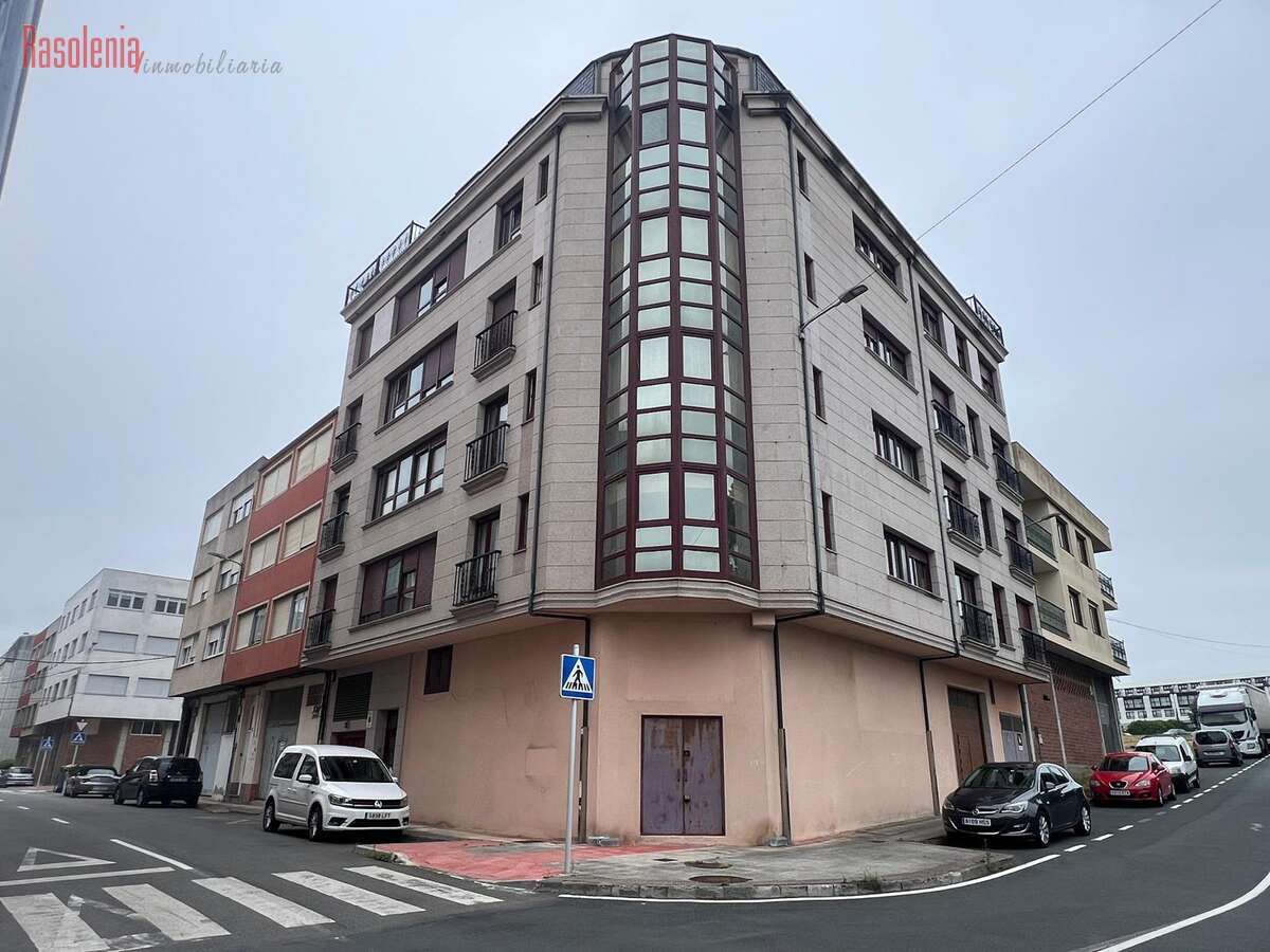 Vista exterior de Garatge en venda en Carballo