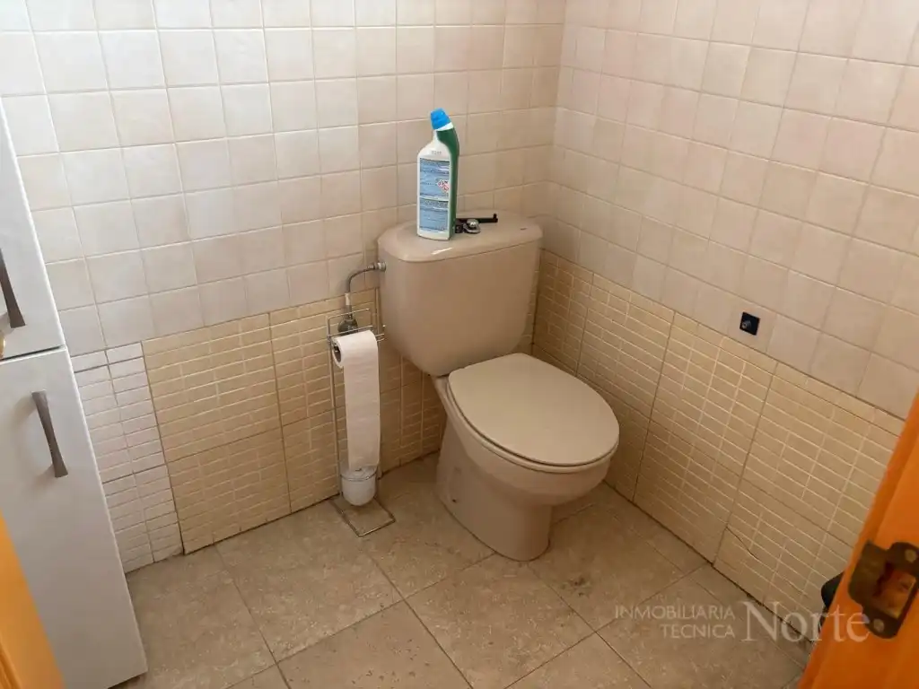 Baño de Nave industrial de alquiler en Ajalvir