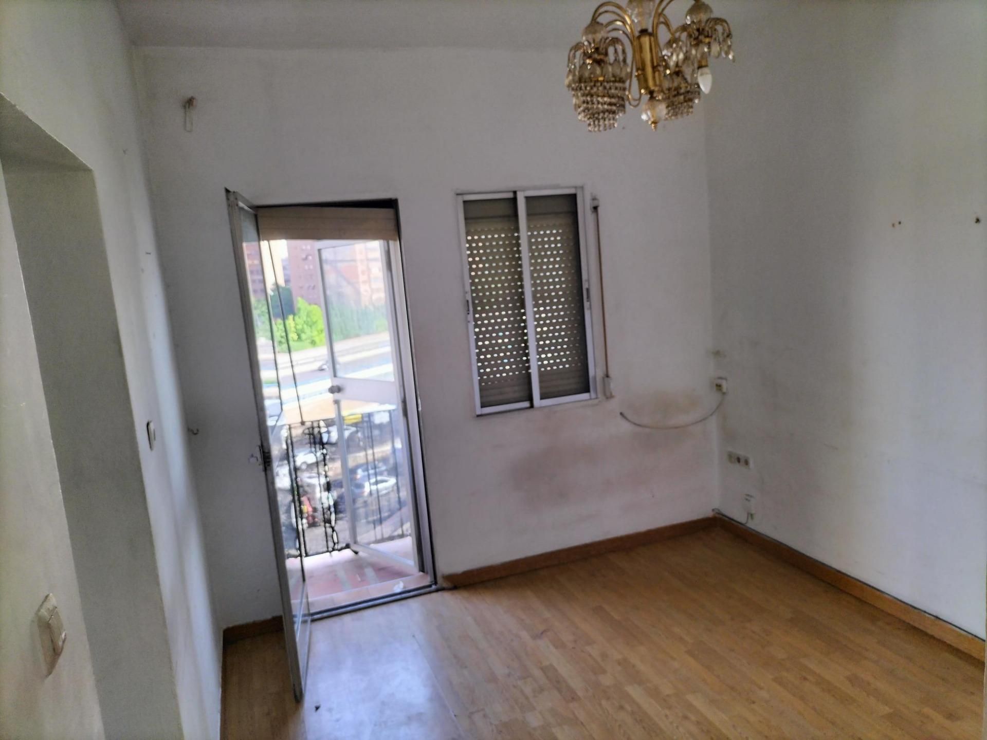 Habitación de Piso en venta en  Madrid Capital con Terraza
