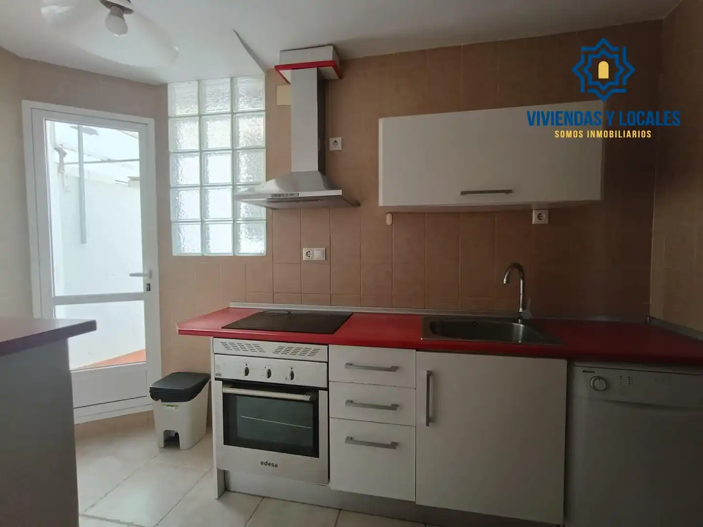 Kitchen of Flat for rent in Granada  with Heating, Terrace and Furnished