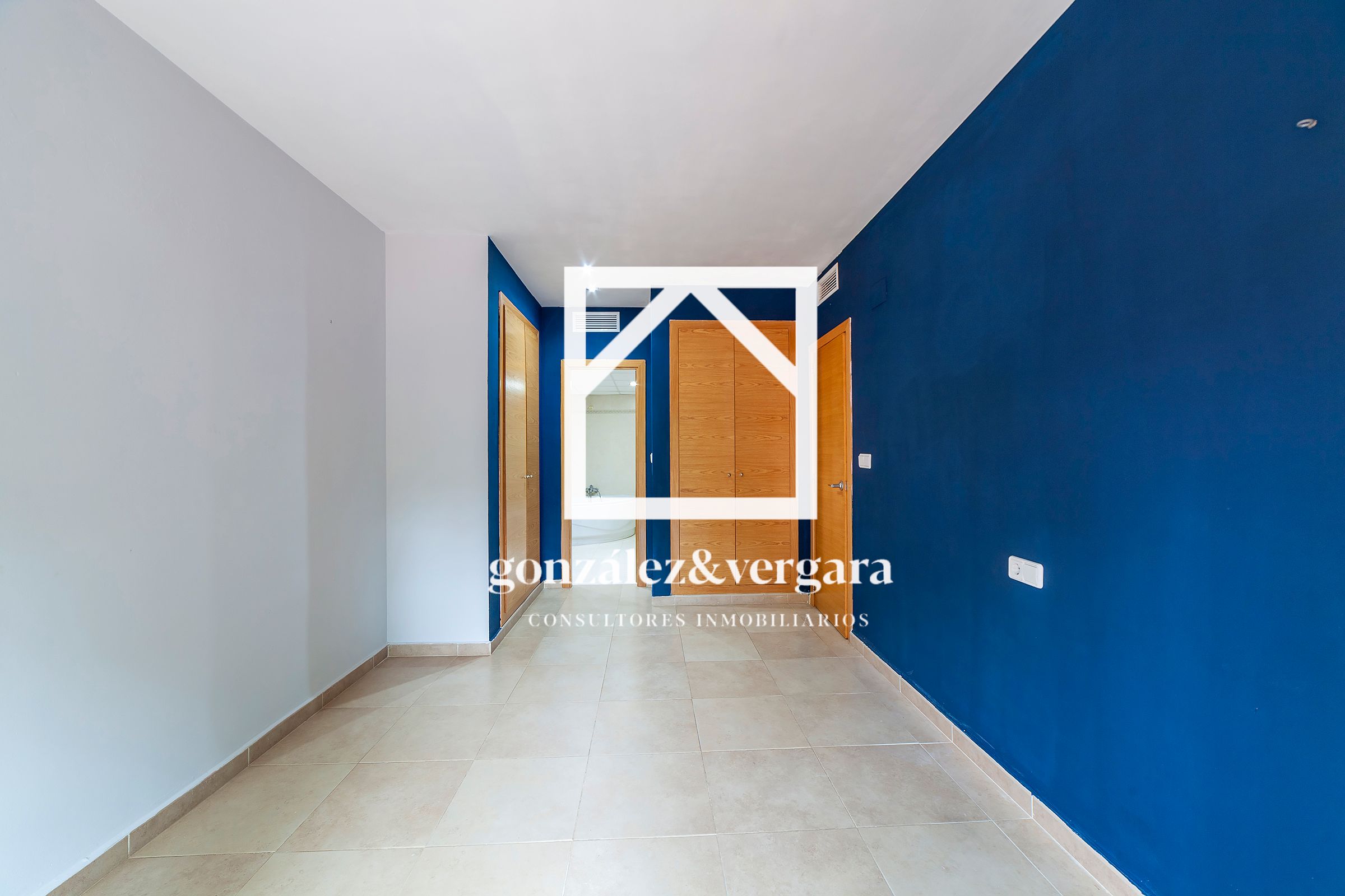 Casa adosada en venda en Chiva amb Aire condicionat, Jardí privat i Terrassa