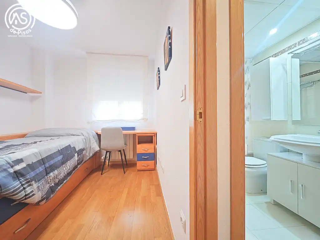 Flat for rent in Zaragoza, Zaragoza