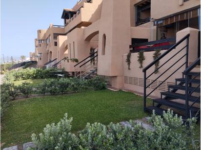 Außenansicht von Wohnung zum verkauf in El Ejido mit Terrasse und Schwimmbad