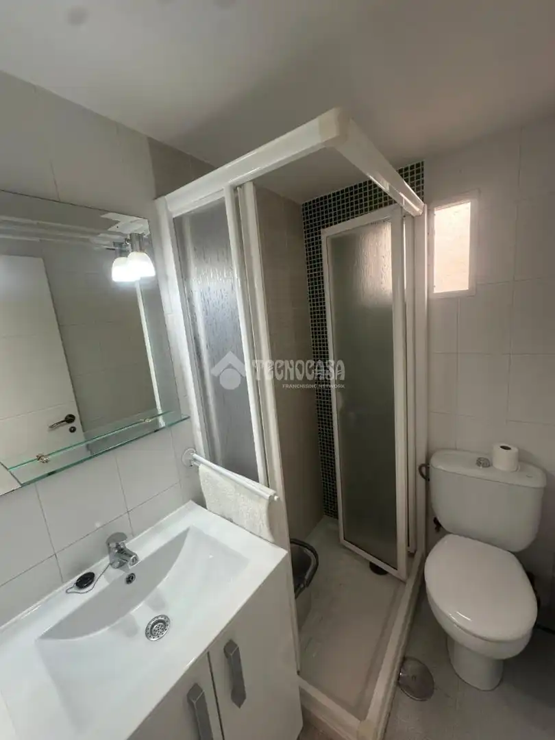 Baño de Estudio de alquiler en Madrid con Aire acondicionado