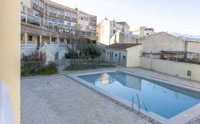 Piscina de Pis en venda en Guadix amb Aire condicionat, Calefacció i Traster