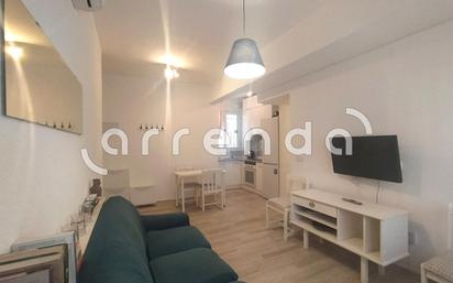 Living room of Flat to rent in  Madrid Capital  with Air Conditioner