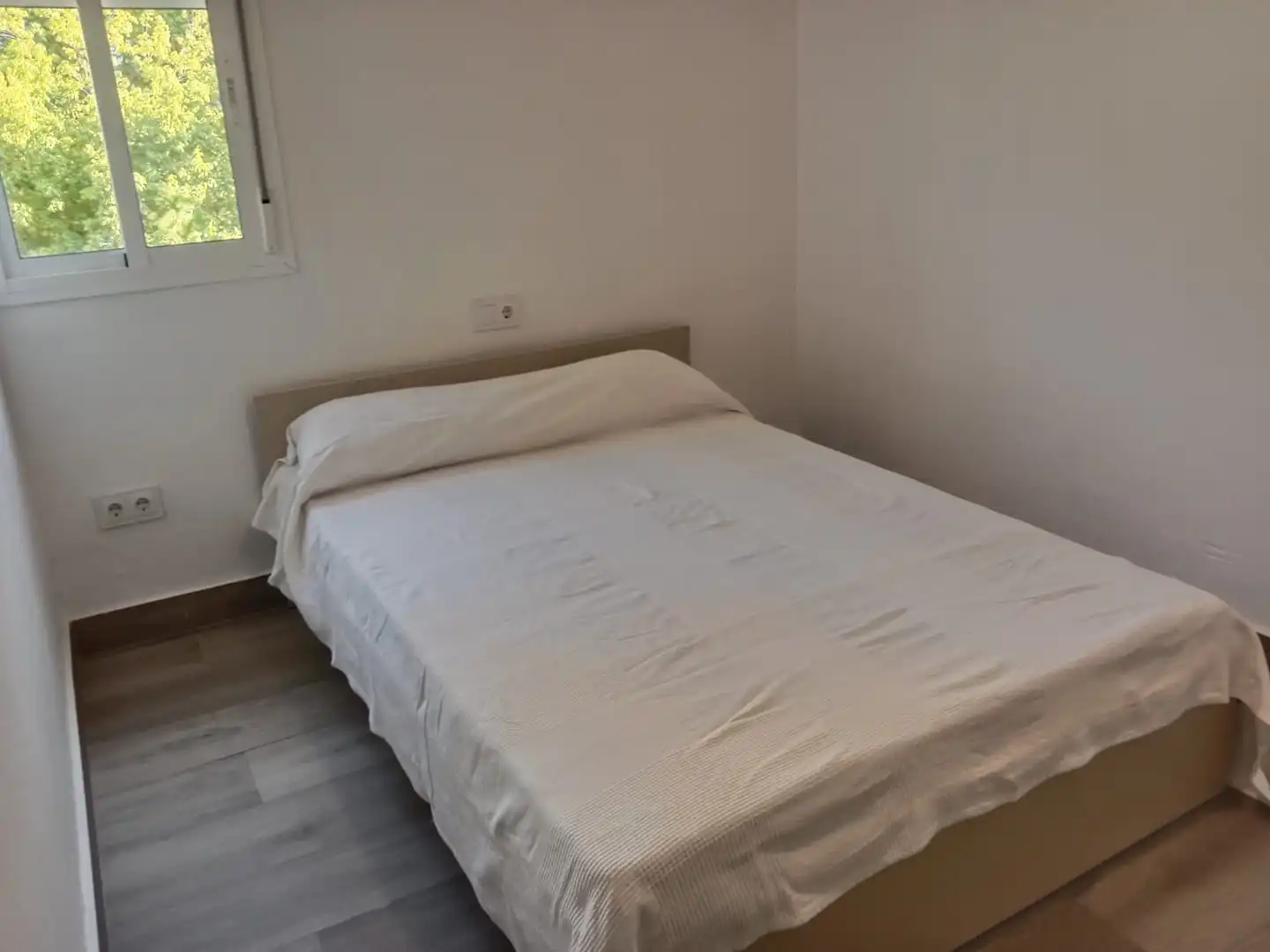 Schlafzimmer von Wohnung zum Verkauf in Dos Hermanas mit Möbliert