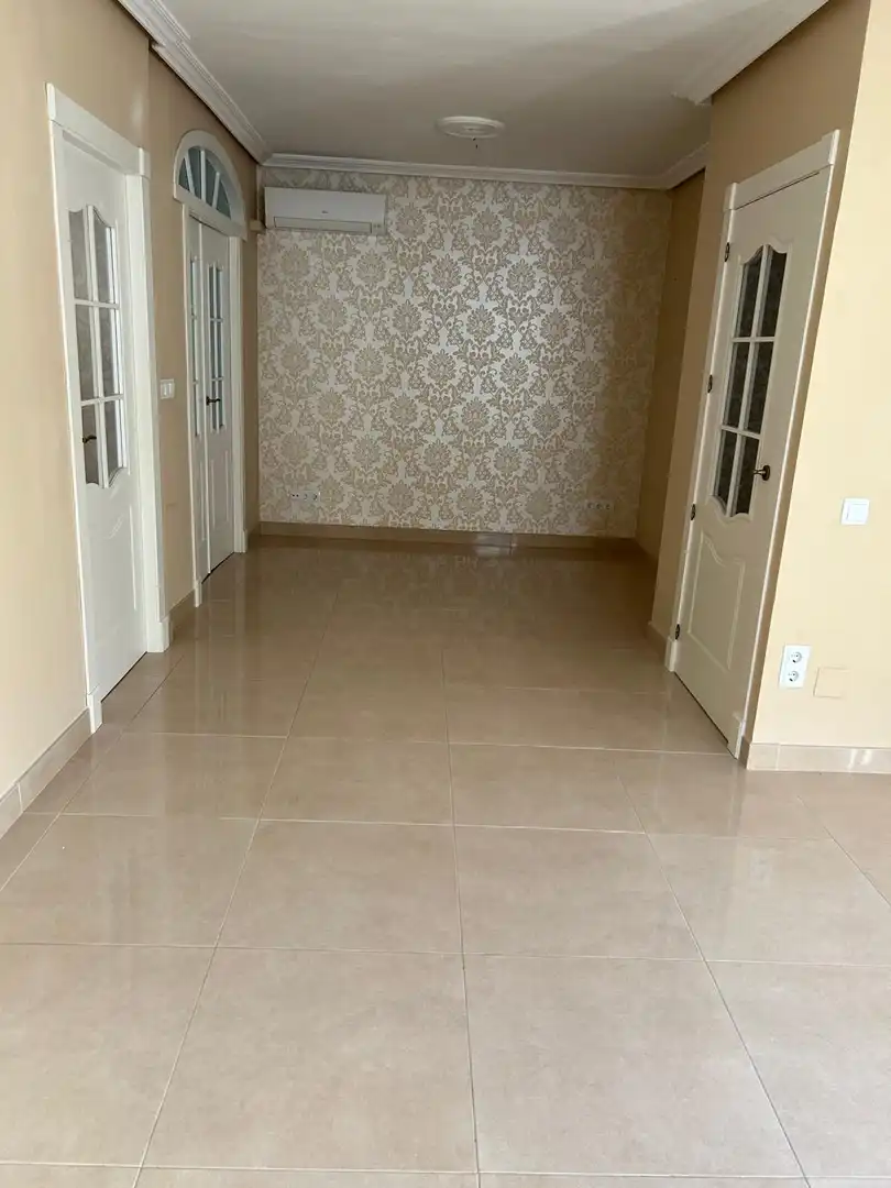 Piso en venta en Mengíbar con Aire acondicionado, Calefacción y Trastero