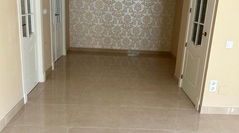 Foto 2 de Piso en venta en Calle Reina Sofía, 0s, Mengíbar, Jaén