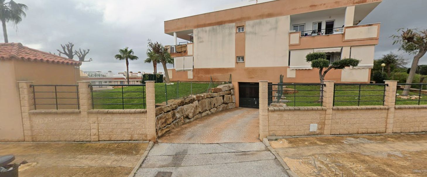 Exterior view of Garage to rent in Casares