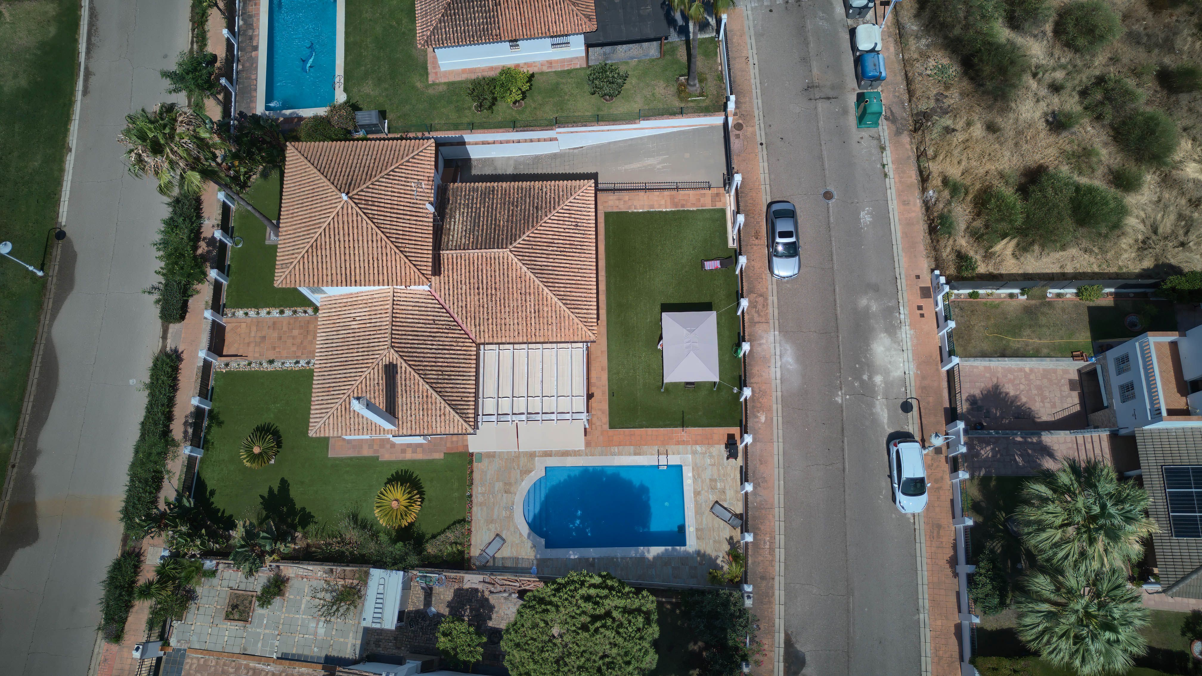 Vista exterior de Casa o chalet en venta en El Portil con Jardín privado y Piscina