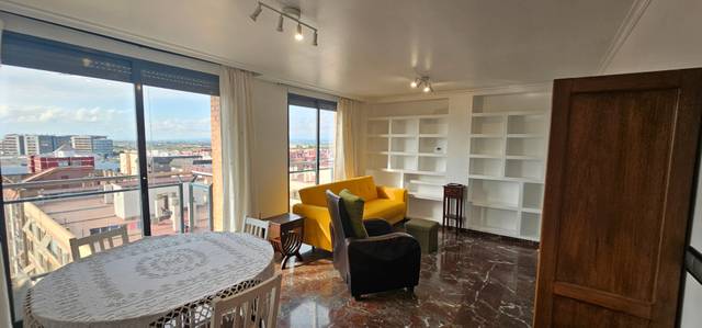 Piso en Alquiler en Carrer de Josep Maria Bayarri en La Llum